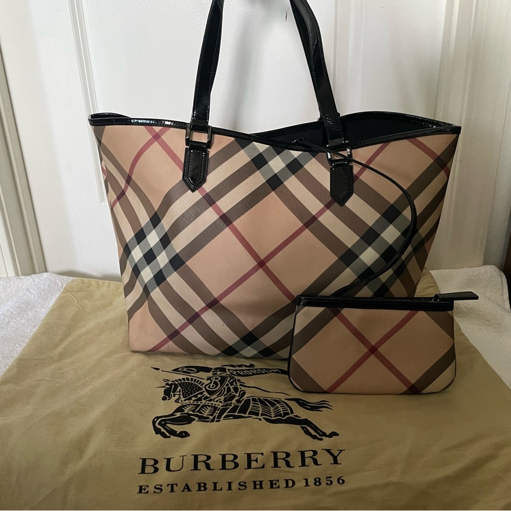 Burberry Nova Check large Tote Bag